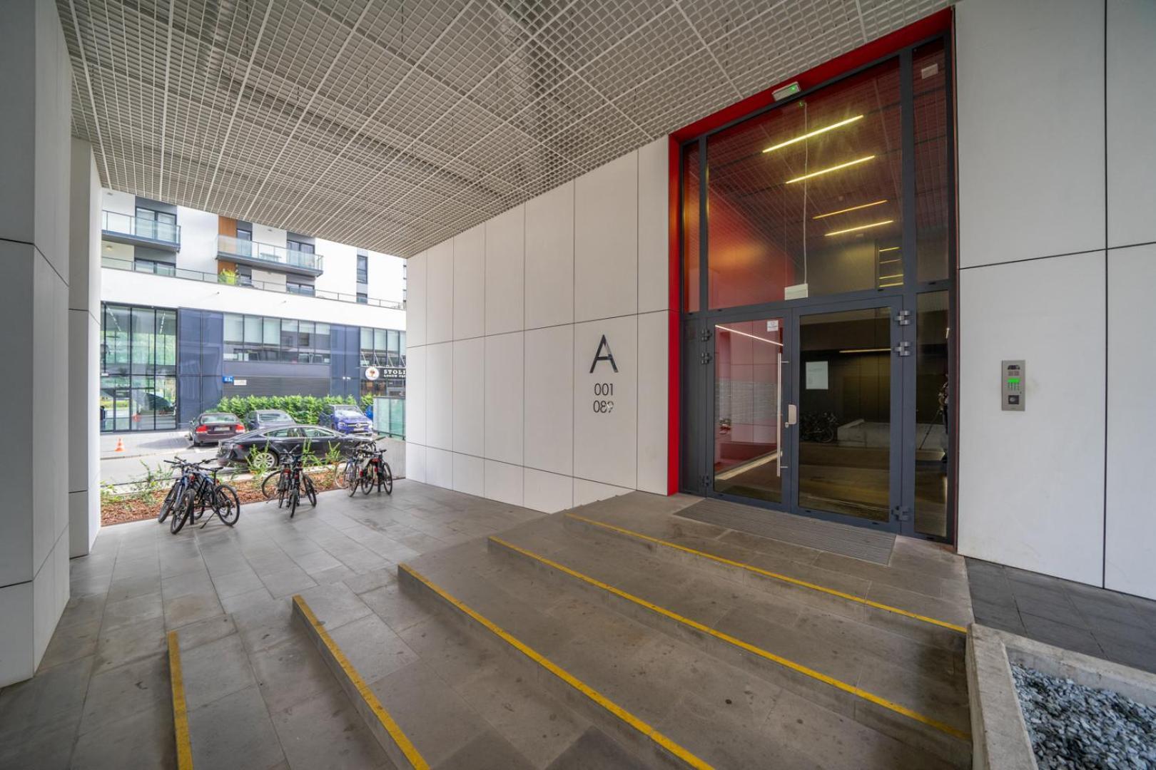Butas Kasprzaka 29c - Terrace, Workspace, Expo - By Rentujemy *